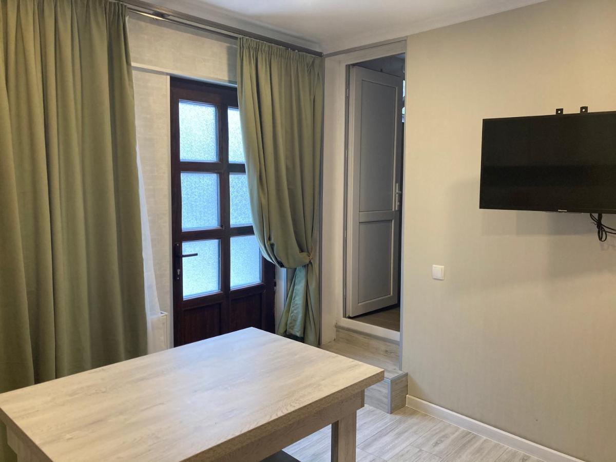 Nikas Guest House Borjomi Eksteriør billede